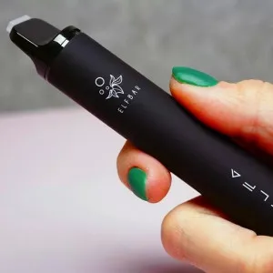 Огляд Elf Bar: види, склад, смаки