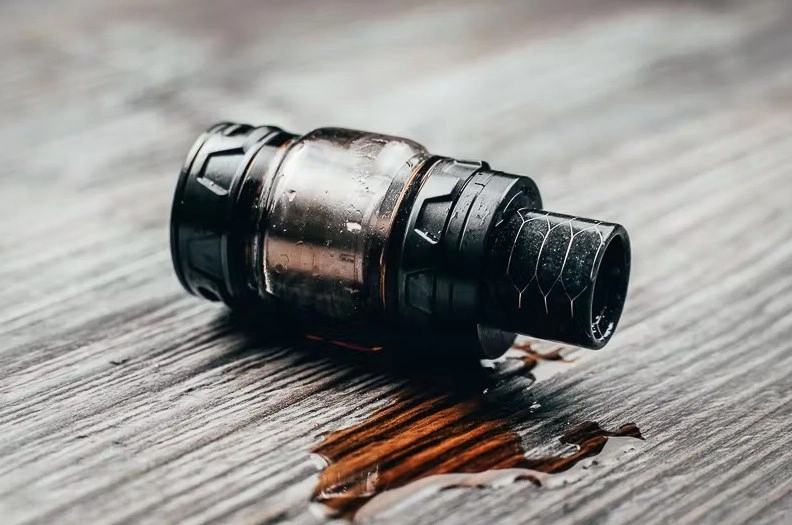 Стаття Причини протікання в електронних сигаретах, фото у блозі кальянного сайту, фото 1 чому течуть електронні сигарети