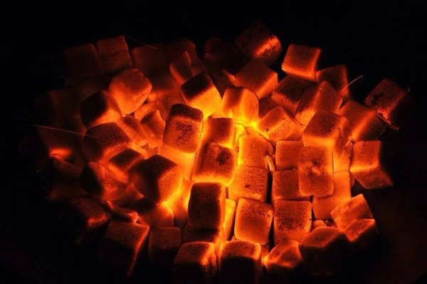 Стаття Як розпалити вугілля для кальяну на природі, фото у блозі кальянного сайту, фото 1 Як розпалити вугілля для кальяну на природі у блозі кальянного сайту, фото 1